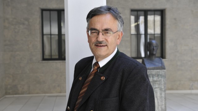 TU-Präsident über Rechts der Isar: Wolfgang Herrmann, 64, ist Präsident der Technischen Universität München und zugleich Mitglied des Aufsichtsrats für das Klinikum rechts der Isar.