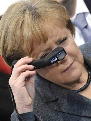 Angela Merkel SAP Datenbrille Cebit, ddp