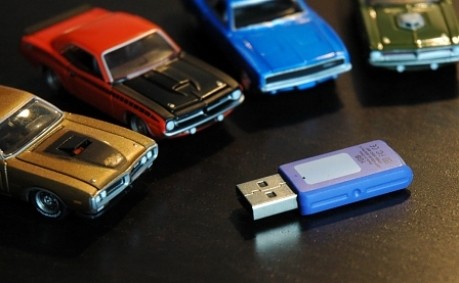 USB-Sticks als Autos