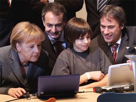 Merkel Zapatero Messerundgang Microsoft, Getty