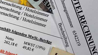 Mehrwertsteuer für Hotels: Wunsch und Wirklichkeit: Während die CSU mit der Senkung der Mehrwertsteuer den Wettbewerb zum Nachbarland Österreich entschärfen wollte, haben die Gastwirte andere Pläne.