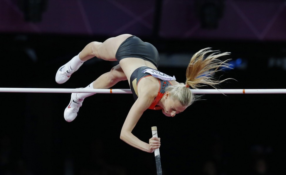 Germany's Lisa Ryzih fails to clear the bar during the women's pole vault final at the London 2012 Olympic Games