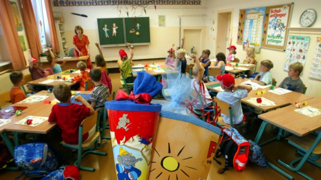 Gewerkschaft: Landesregierung hat 170 Lehrer zu wenig eingestellt