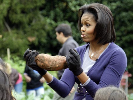 Michelle Obama im Garten;AP