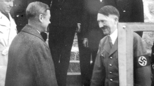 Schmidt, Ley, Herzog von Windsor zu Besuch bei Hitler