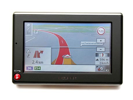 ADAC-Test: Mobile Navigationsgeräte Becker Z205