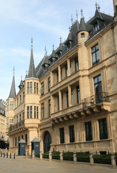 Luxemburg Alzette Altstadt Palast des Großherzogs