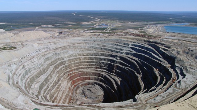 Diamantmine in Udatschny/Sibirien
