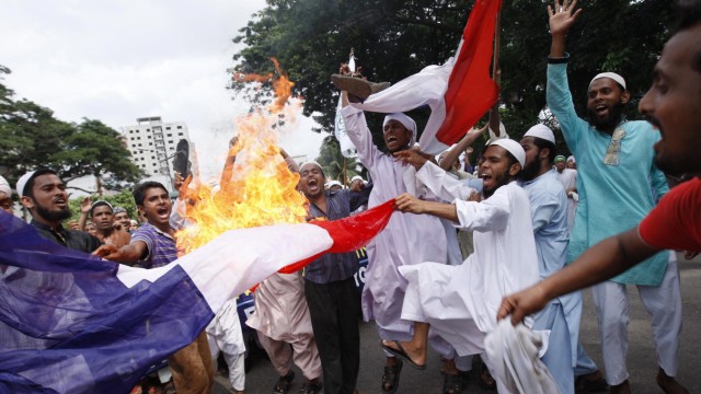 Protest against anti-Islam movie in Dhaka