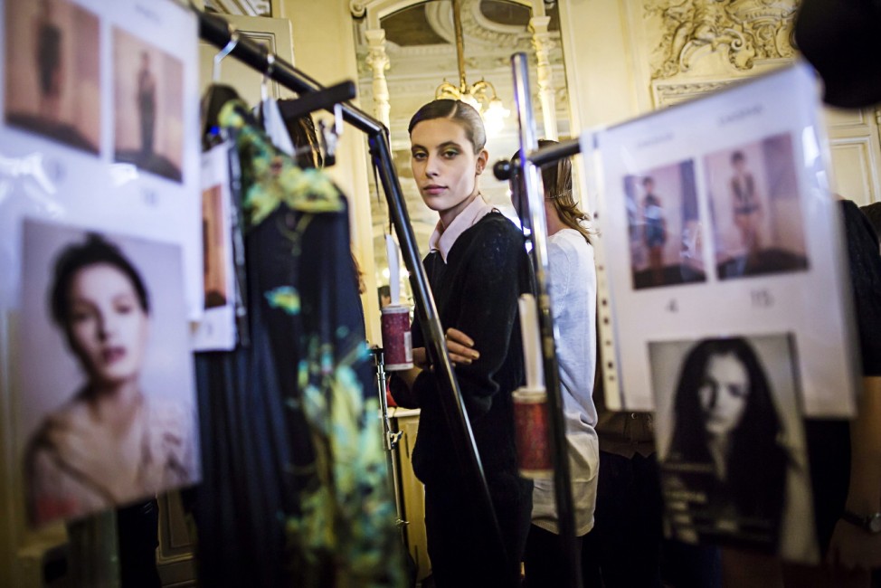 Fatima Lopes - Backstage - Paris Fashion Week Ready to Wear S/S 2