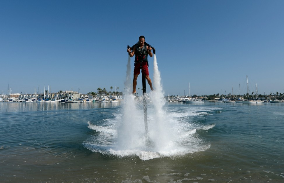 Jetpack Pilot Demonstrates Jet Device To Be Used For Record 26-Mile Attempt