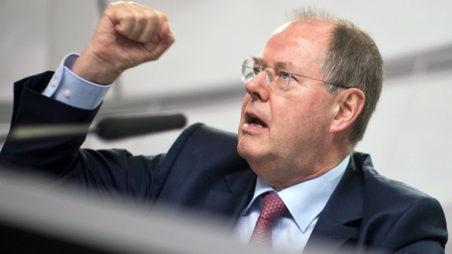 Peer Steinbrück stellt Finanzmarktpapier vor Banken SPD