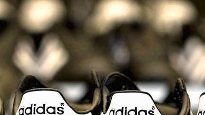 Adidas: "Zwischen Angst und Optimismus" sieht Adidas-Vorstandschef Herbert Hainer die Stimmung bei Verbrauchern und Einzelhändlern.