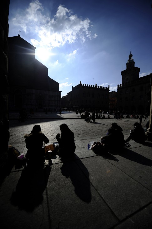 Italien Sehenswürdigkeiten Verbot Bologna Piazza Maggiore