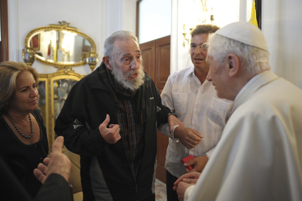 Pope Benedict XVI meets former Cuban leader Fidel Castro in Havana