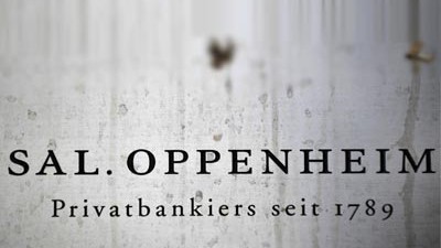 Sal. Oppenheim: In der Übernahme Sal. Oppenheims durch die Deutsche Bank liegen auch Risiken. Denn Ein Oppenheim-Kunde möchte auf keinen Fall plötzlich zum Postbank-Kunden werden."