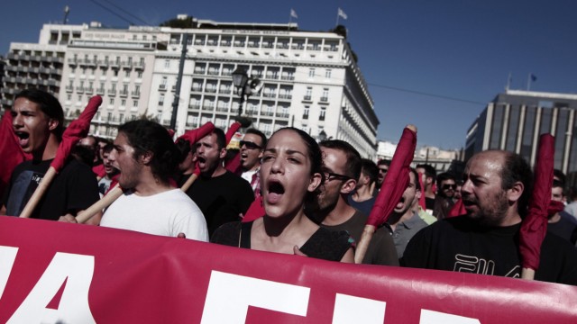 Generalstreik: Demonstranten protestieren in Griechenland