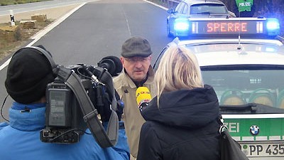 Würzburg: Schüsse auf der A3: Die Polizei hat die Autobahn gesperrt, um Spuren zu sichern.