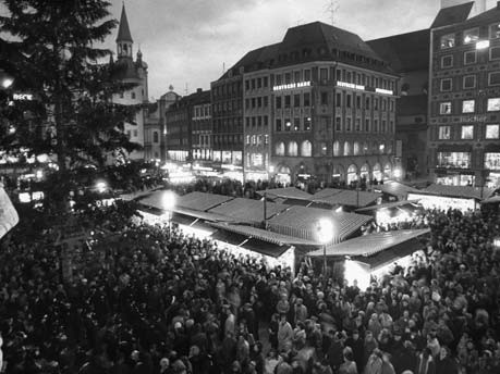 Archivbild Weihnachtsmarkt Marienplatz, 1979, SZ-Photo