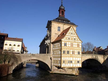 Das Alte Bamberger Rathaus ; dpa