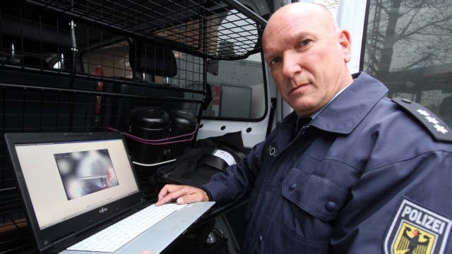 Bundespolizei: Die Bundespolizei geht mit Video-Überwachungsbildern gegen die Sachbeschädiger an Bahnhöfen vor - mit Erfolg.