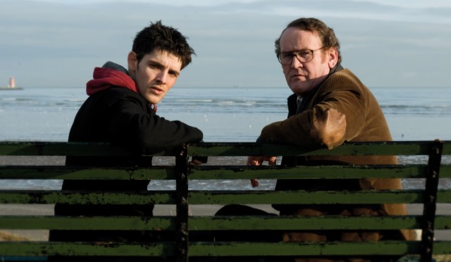 Fred (Colm Meaney) und Cathal (Colin Morgan) in PARKED - gestrandet