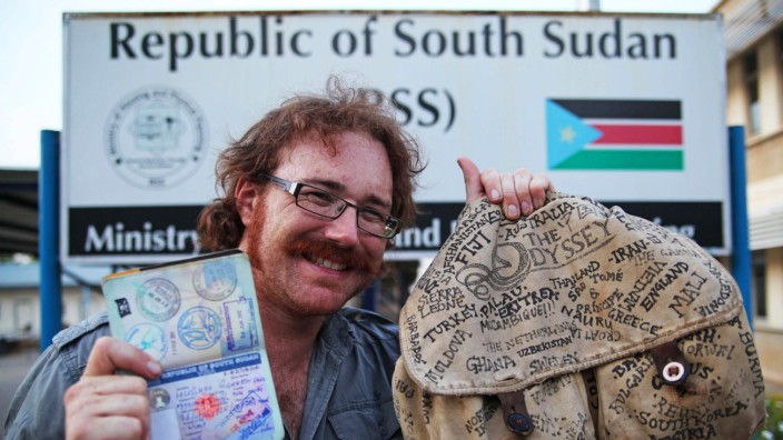 Graham Hughes Weltreise ohne Flugzeug, Guinness Buch der Rekorde