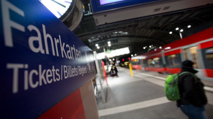 Bahn Fahrpreis Erhöhung Bahnfahrt Fernverkehr