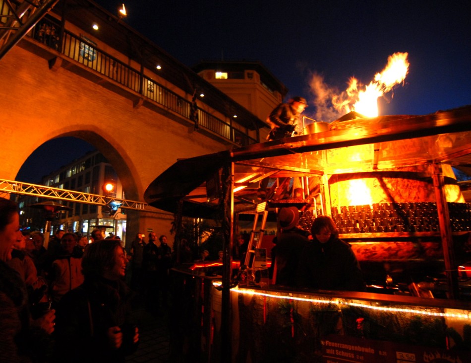 Die Feuerzangenbowle am Isartor fällt dieses Jahr aus - wie die meisten anderen Adventspektaktel in der Stadt auch.
