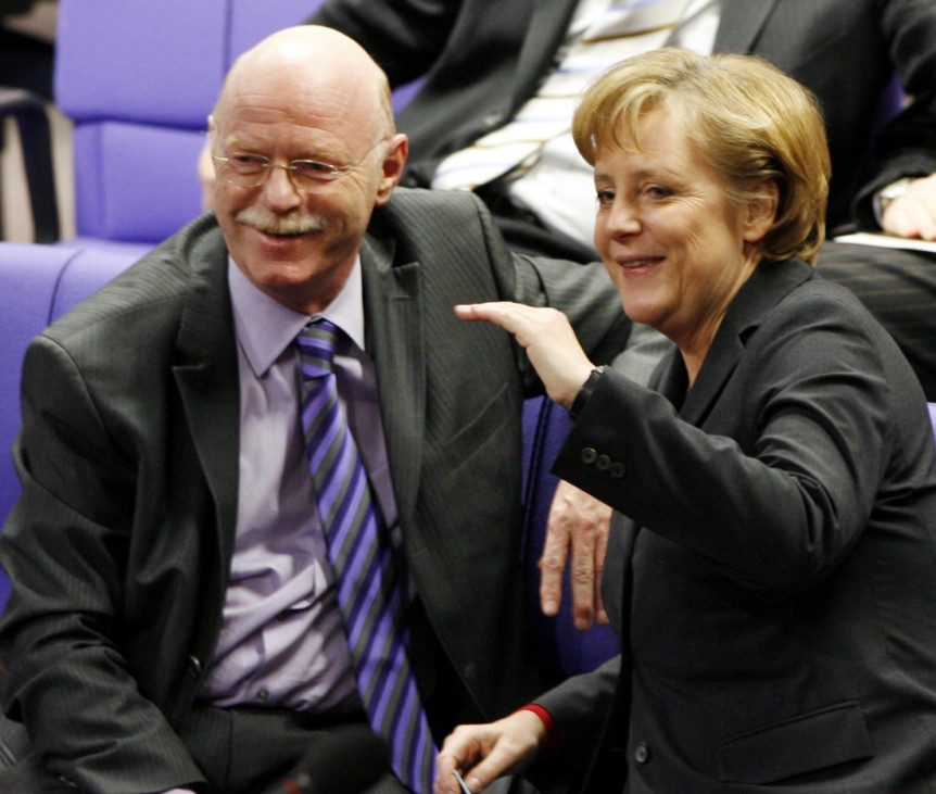 Bundestag stimmt für den Abriss des Palastes der Republik