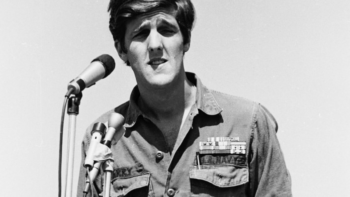John Kerry spricht bei Antikriegsdemonstration, 1970