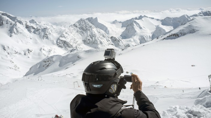 Skifahren in Österreich: Der Stubaier Gletscher ist das ganze Jahr befahrbar - spätestens im Herbst tummeln sich die Schneegierigen dort.