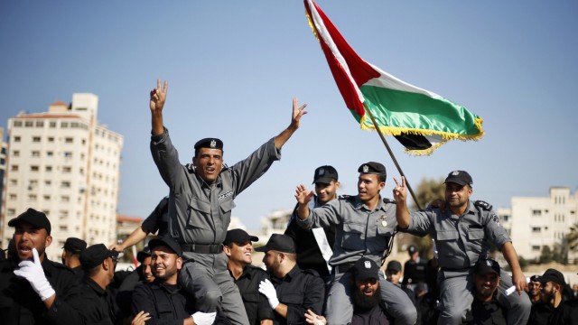 Hamas Polizisten feiern Gaza City Gazastreifen Israel