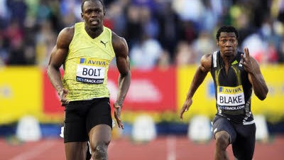 Leichtathletik und Doping: Jamaikas Sprinter Usain Bolt (li.) schüttelt erstaunt den Kopf, wenn es um Doping geht. Experten vermuten indes, dass einige jamaikanische Sprinter  nicht sauber sind.