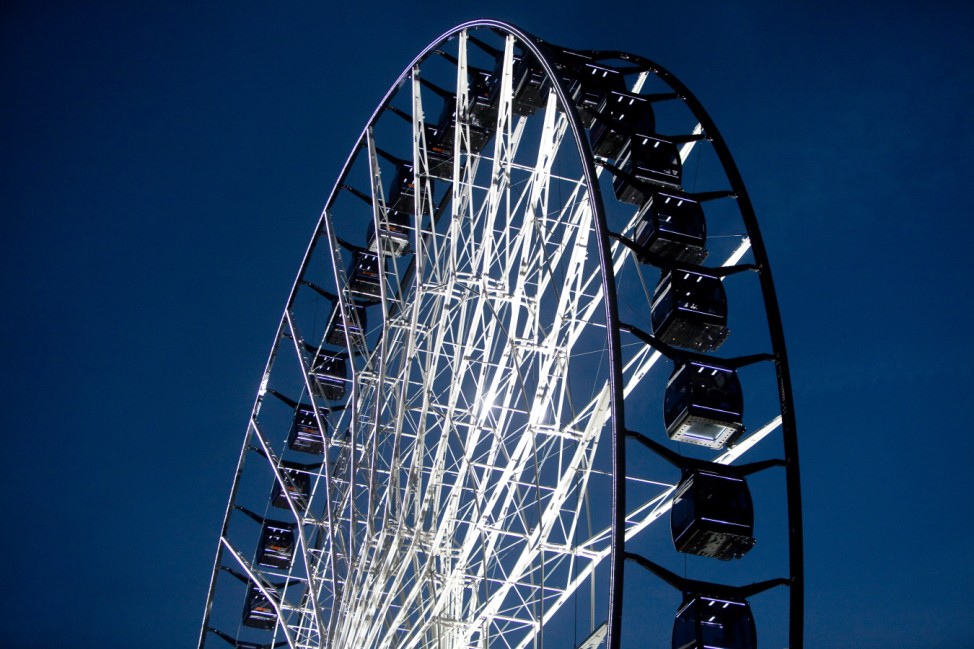 Riesenrad Frankfurter Ring von der Brücke Lilienthalallee aus fotografiert