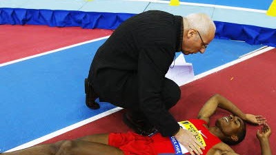 Leichtathletik-WM: Jos Hermens: Manager Jos Hermens (li.) und sein wichtigster Klient Kenenisa Bekele, dem Weltmeister über 10000 Meter, beim Leichtathletik-Meeting in Birmingham im Februar.