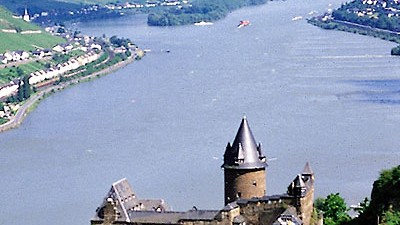 Lob dem deutschen Provinzialismus: Burg Stahleck im Mittelrheintal: Deutschland hat nirgends etwas wirklich Großes, aber dafür Schätze an vielen einzelnen Stellen.
