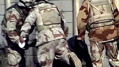 Traumata: Nach ihrer Heimkehr aus dem Irak haben zehn Infanteristen Grausamkeiten begangen. Hier ein Szenenbild aus dem Film "US-Soldaten in Irak".