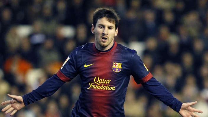 Lionel Messi vom FC Barcelona feiert sein Tor gegen den FC Valencia