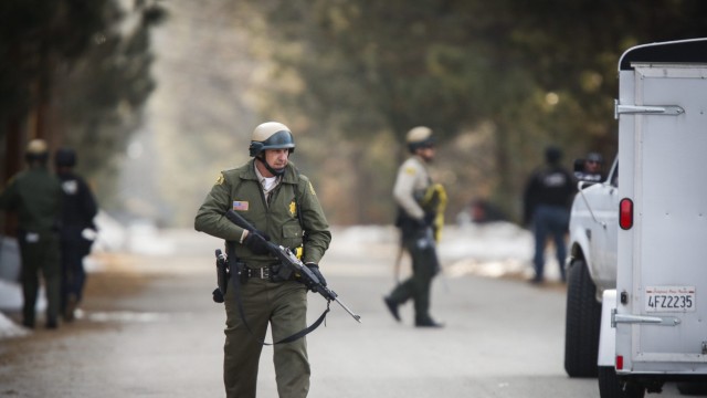 Los Angeles Police Depertment manhunt for murder suspect