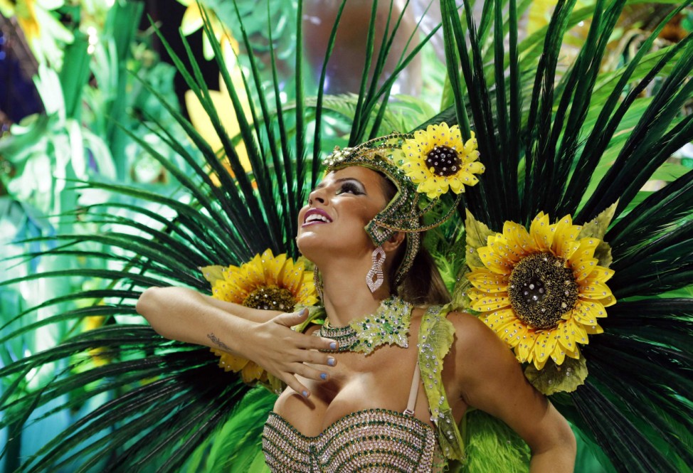 Karneval Rio de Janeiro beste Samba Sambaschule Sambodromo Sambadrom