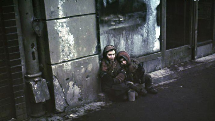 Kinder Ghetto Warschau; Juden. Bundesarchiv N 1576 Bild-003