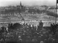 Anschluss von Österreich 1938 - Hitler spricht von Hofburg aus