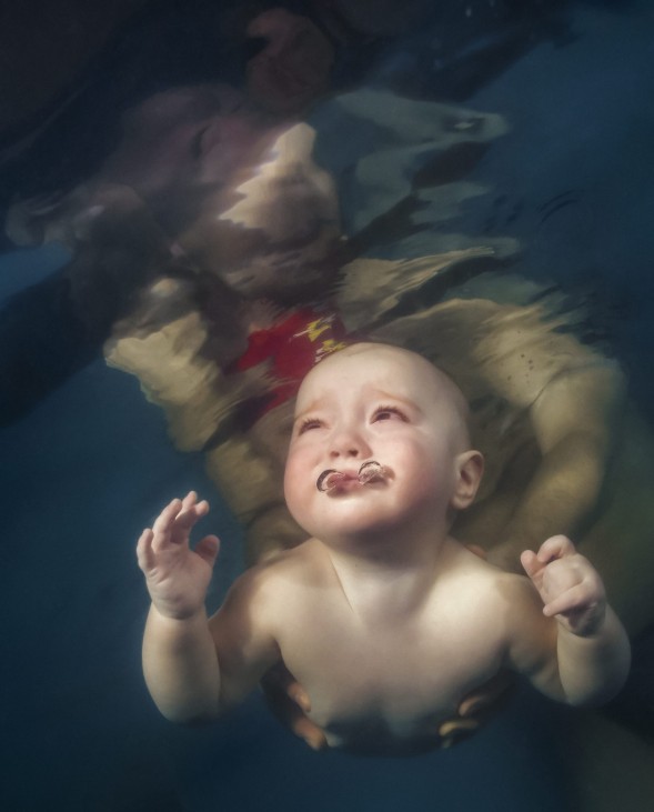 Underwater swimming in Kiev