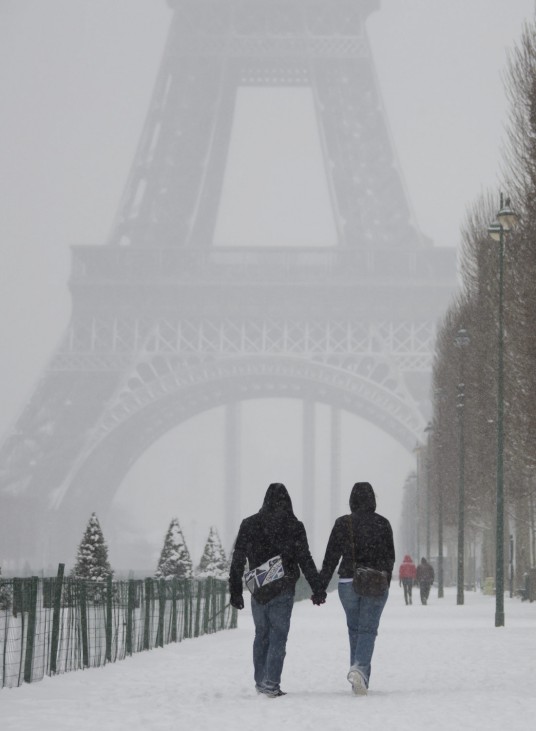 Eiffelturm im Schnee