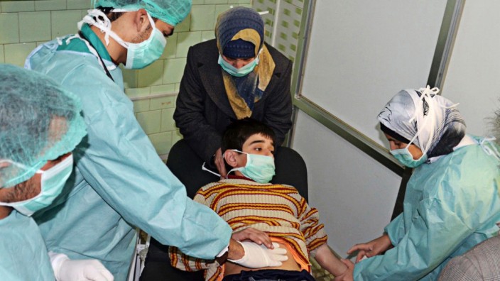 Junge in einem Krankenhaus in der syrischen Stadt Aleppo
