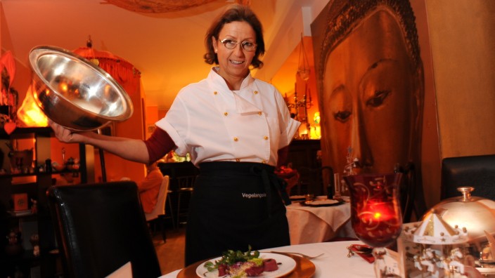 Ines Stegmayr im Restaurant "Vegelangelo", 2010