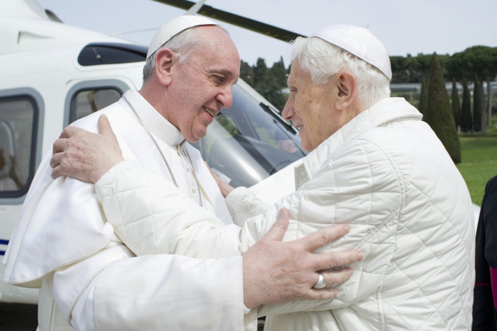 Papst Benedikt XVI. hat seinen Nachfolger Franziskus in Castel Gandolfo getroffen
