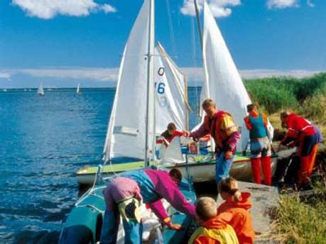 Segeln Ostsee Warnemünde, Tourismusverband Mecklenburg-Vorpommern/dpa