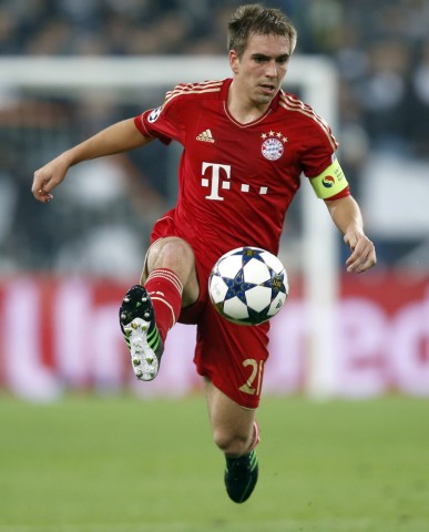 Bayern Munich's Lahm controls the ball during their Champions League quarter-final second leg soccer match against Juventus in Turin